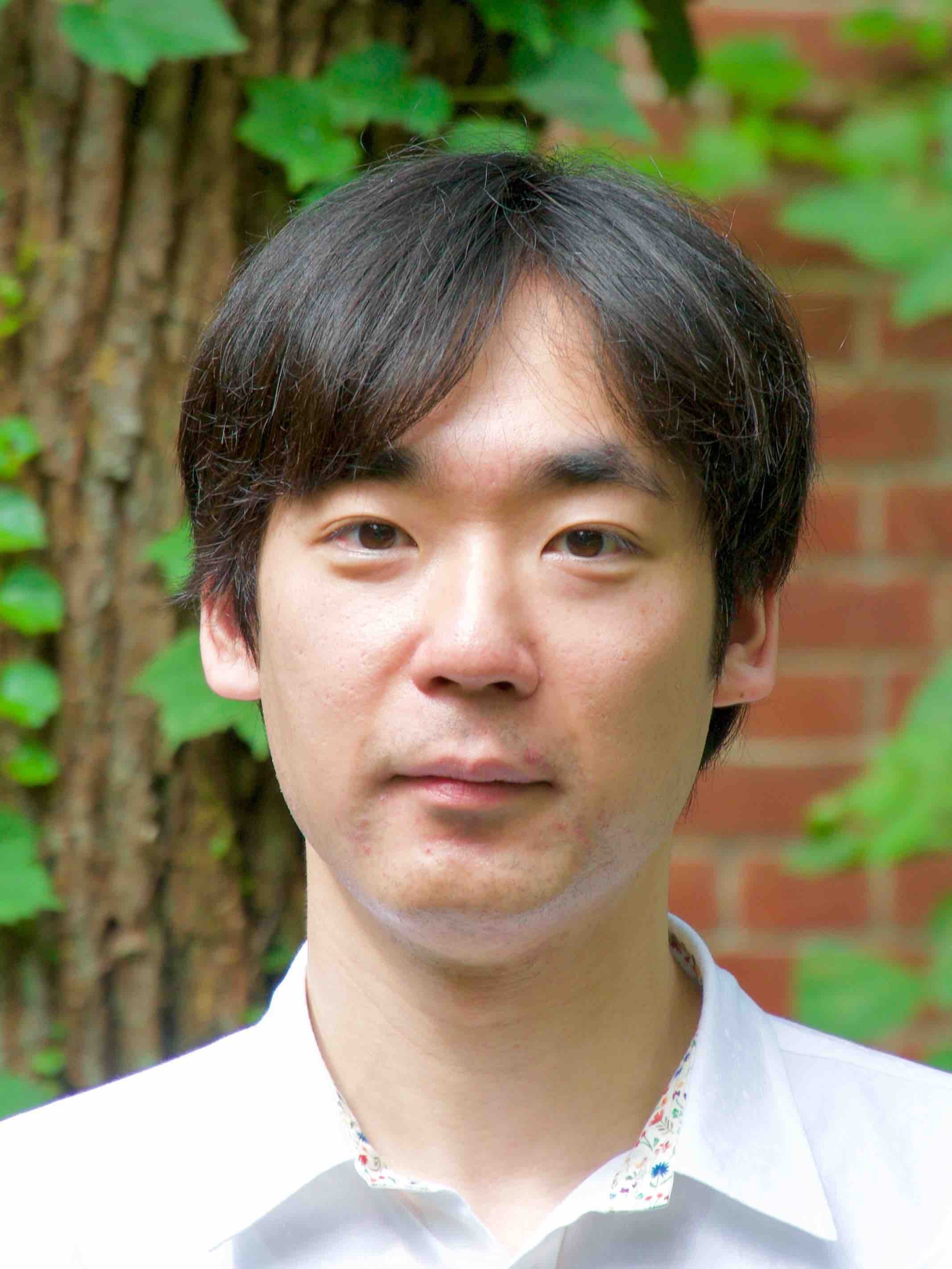 中村先生顔写真.jpg